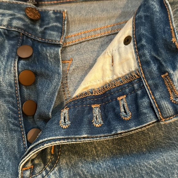 J.crew Premium Edition relaxed boyfriend jean / 26 / GEYSER BLUE WASH - Picture 3 of 4